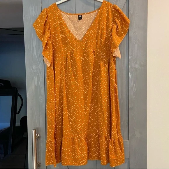 green emerald velvet dress SHEIN Frenchy Plus Size Summer Fashion Sunflower Print Puff Sleeve Dre –  Loyabi main image 1